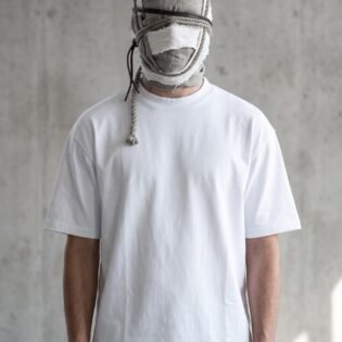 White oversize t-shirt